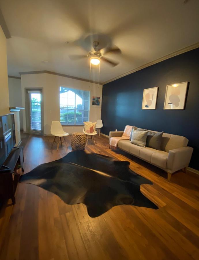 Bright & Modern Galleria Suite! 5 Star Location, Self Check In & Free Parking Houston Exteriör bild